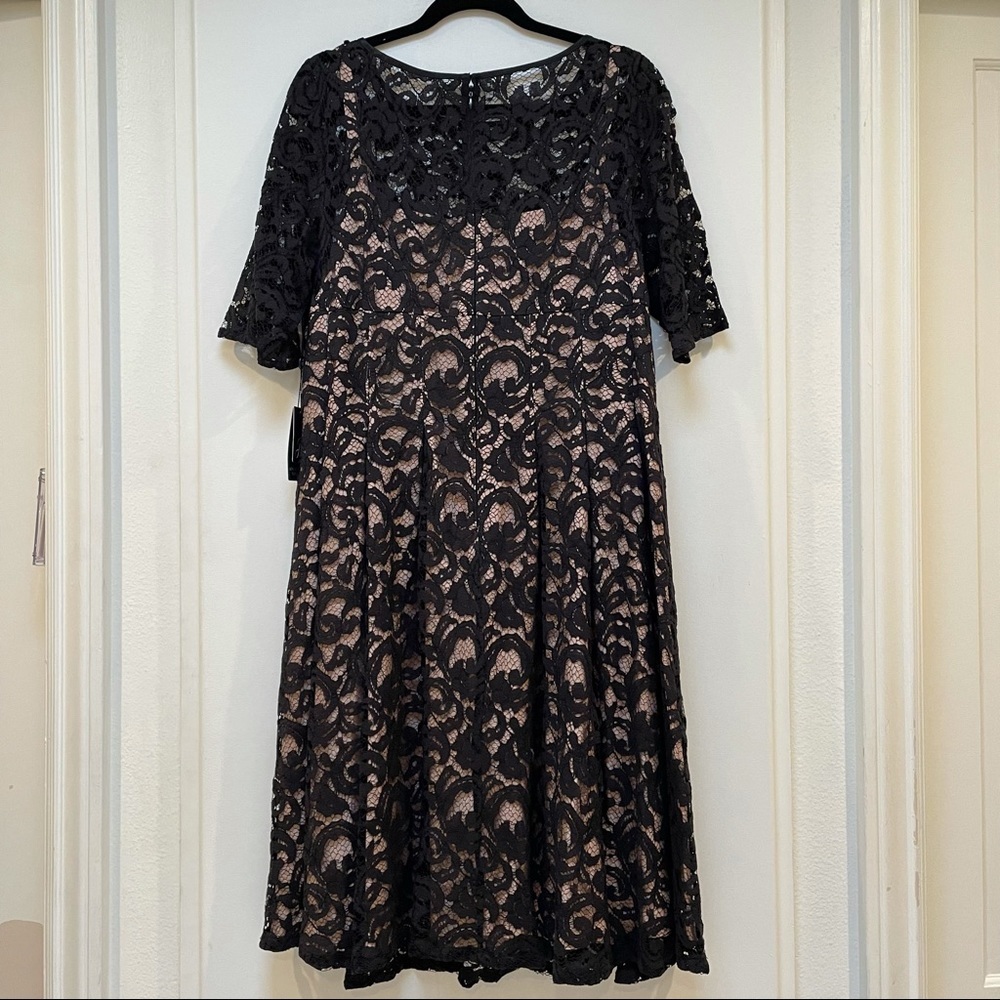 NWT Adrianna Papell Black Lace Dress with Nude Lining